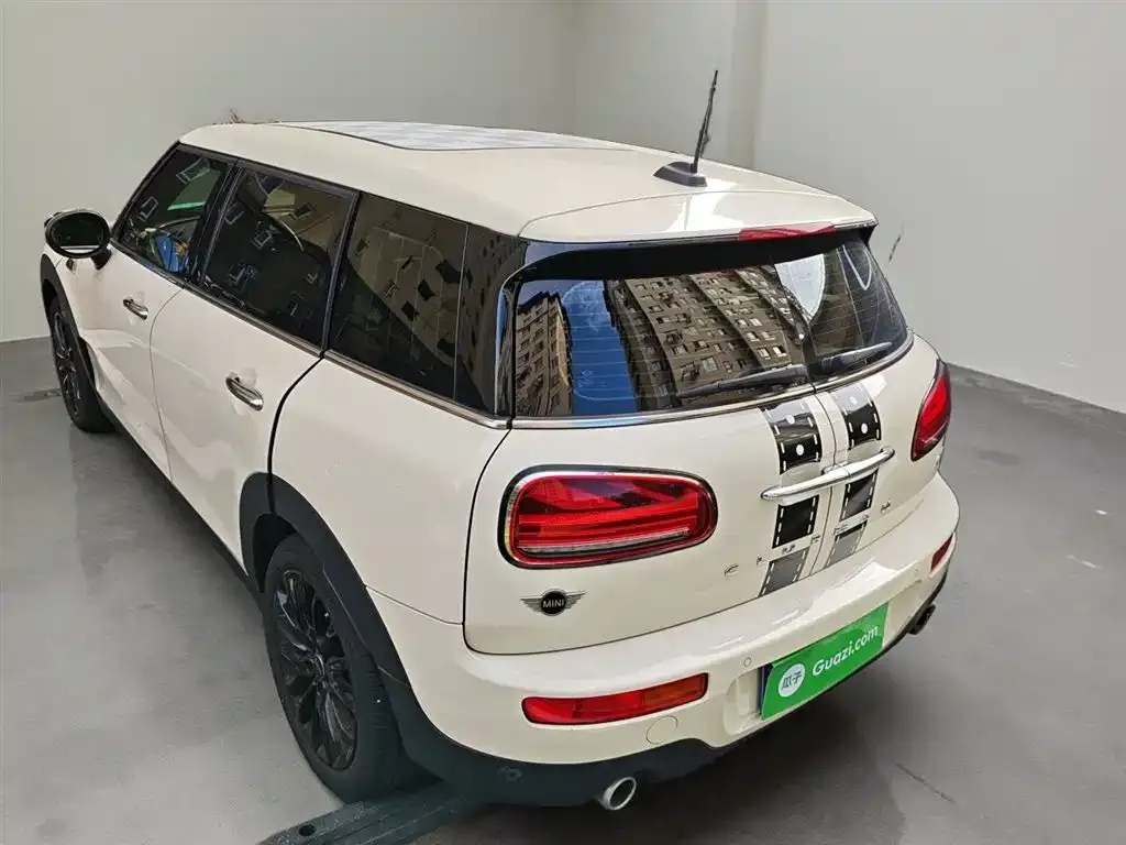 MINI Clubman — фото 5