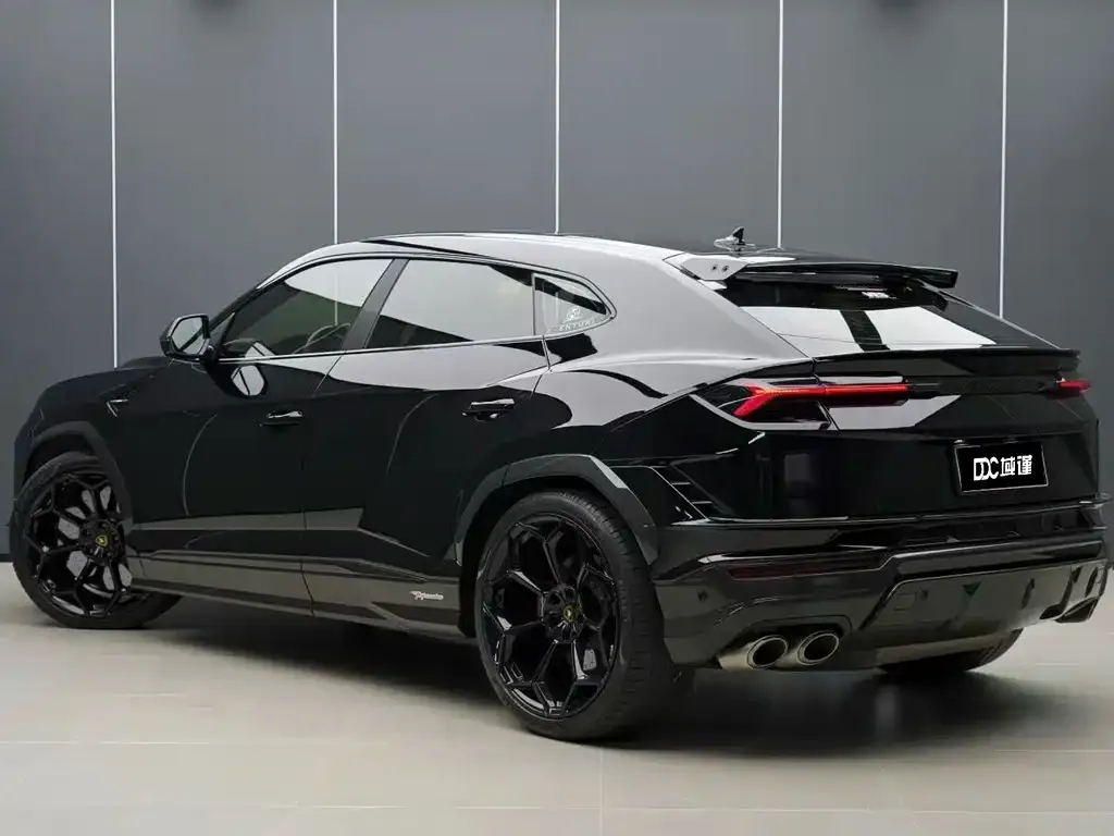Lamborghini Urus — фото 2