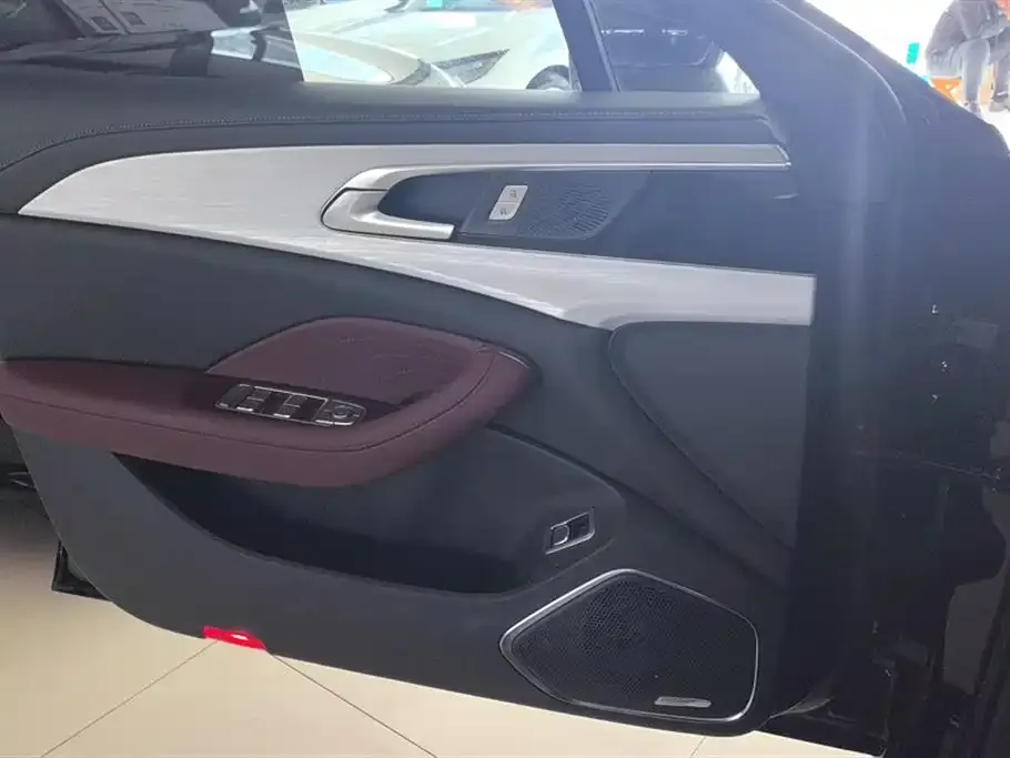 Hongqi H5 2025 из CN, фото 7