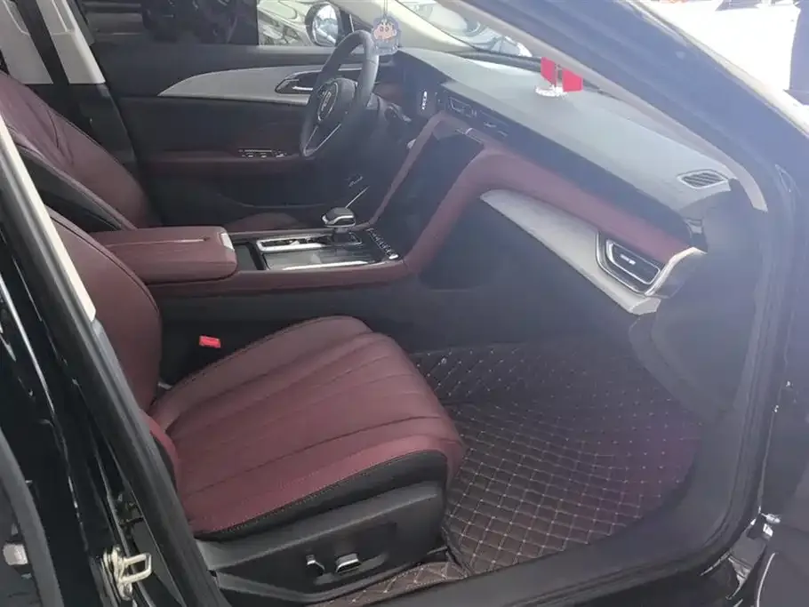 Hongqi H5 2025 из CN, фото 8