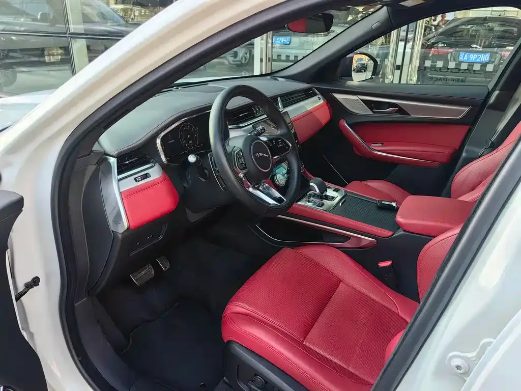 Jaguar F-PACE 2023 из CN, фото 8
