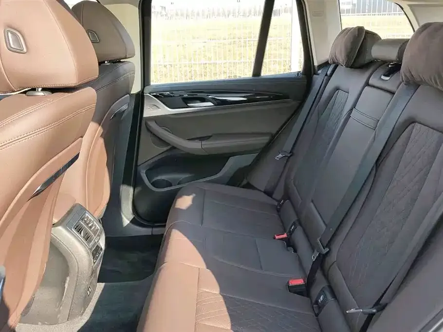 BMW X3 2025 из CN, фото 8