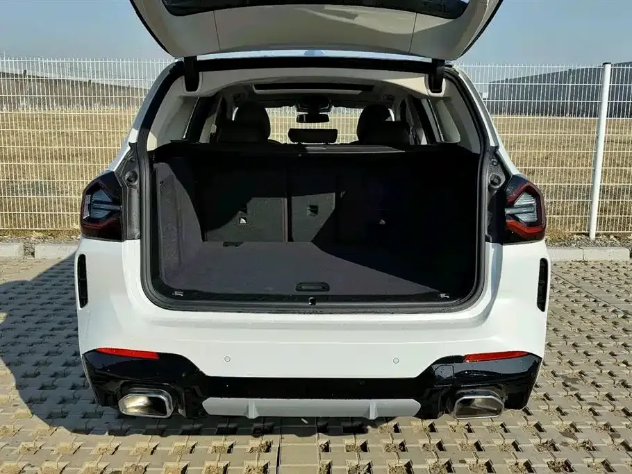 BMW X3 2025 из CN, фото 9