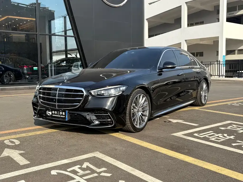 Mercedes-Benz S-Class — фото 1
