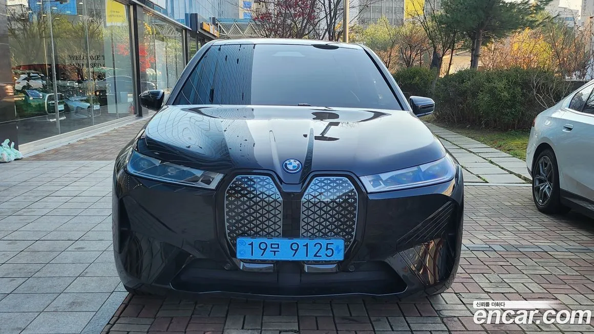 BMW iX 2023 из KR, фото 2