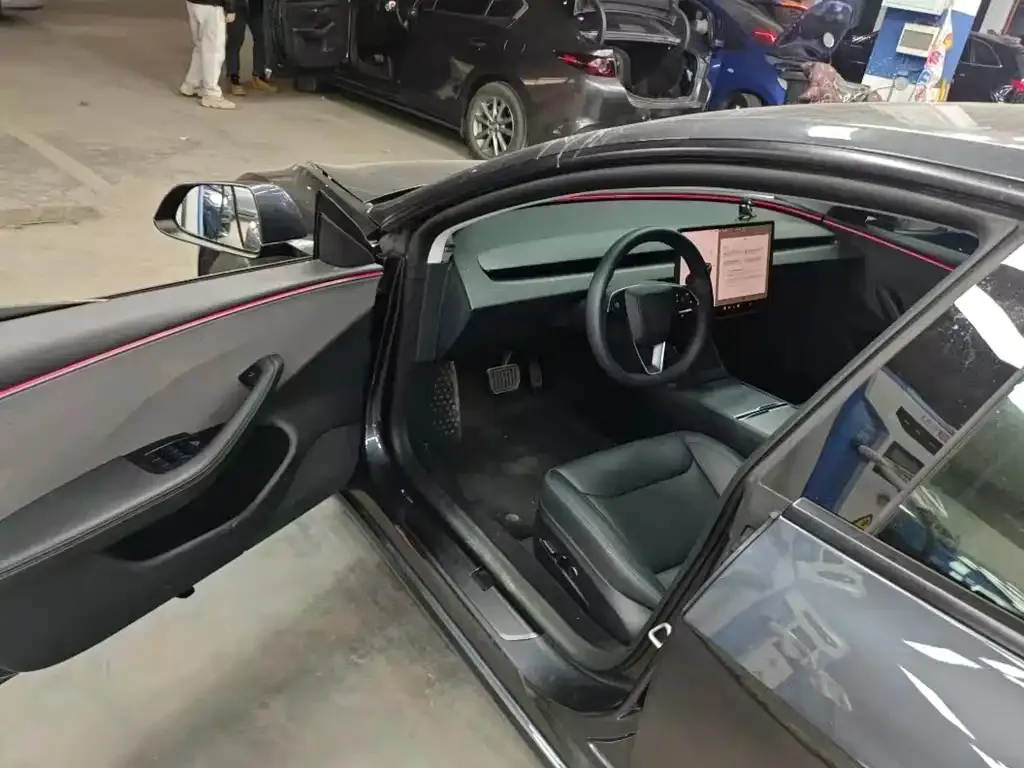 Tesla Model 3 2025 из CN, фото 2