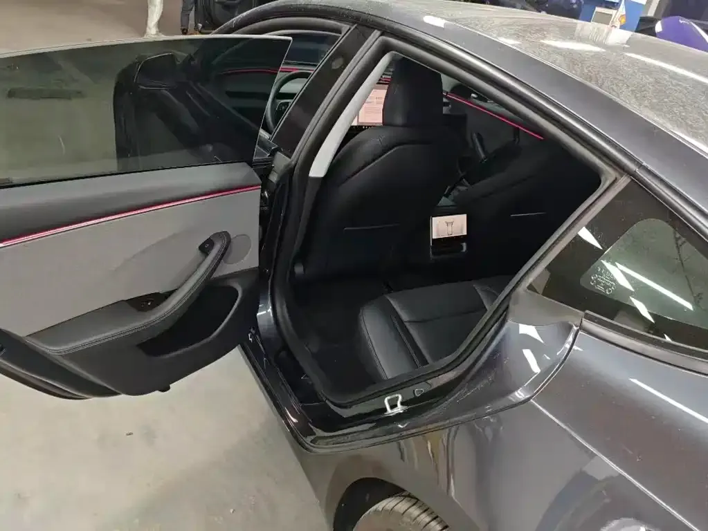 Tesla Model 3 2025 из CN, фото 5