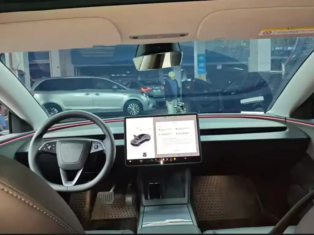 Tesla Model 3 2025 из CN, фото 6