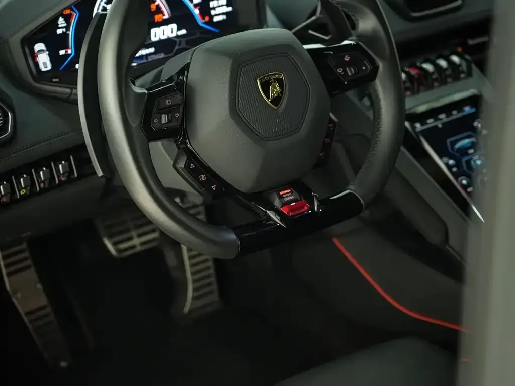 Lamborghini Huracan 2021 из CN, фото 8