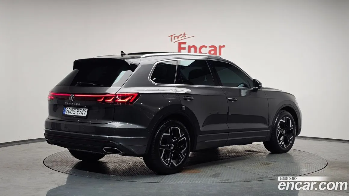 Volkswagen Touareg 2024 из KR, фото 2
