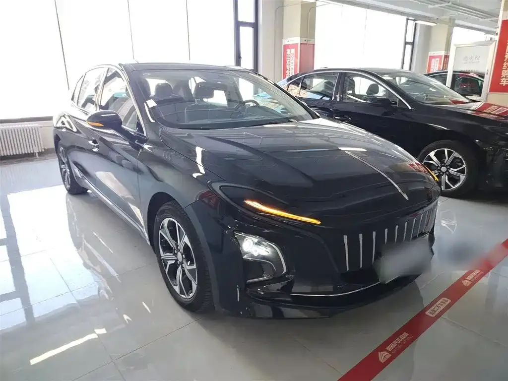 Hongqi E-QM5 2024 из CN, фото 4