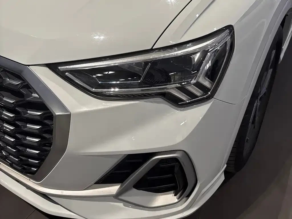 Audi Q3 Sportback 2021 из CN, фото 4