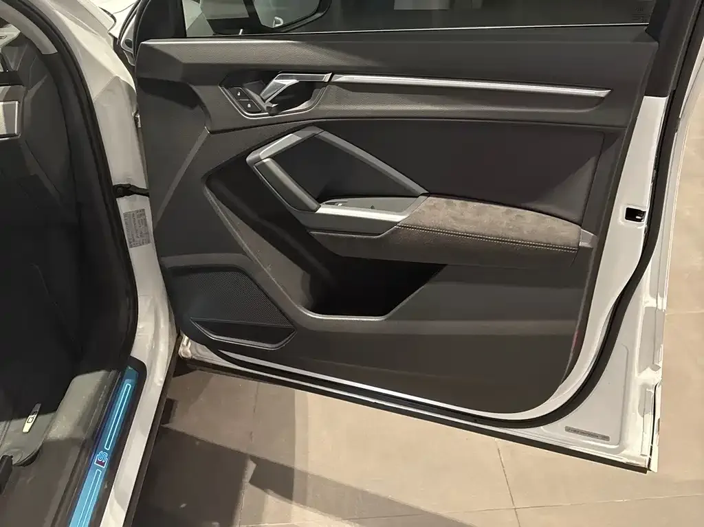Audi Q3 Sportback 2021 из CN, фото 7