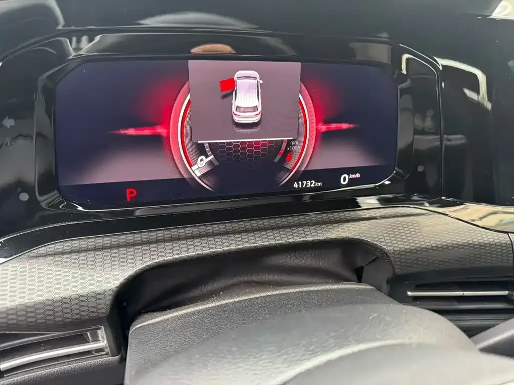 Volkswagen Golf GTI 2023 из CN, фото 3