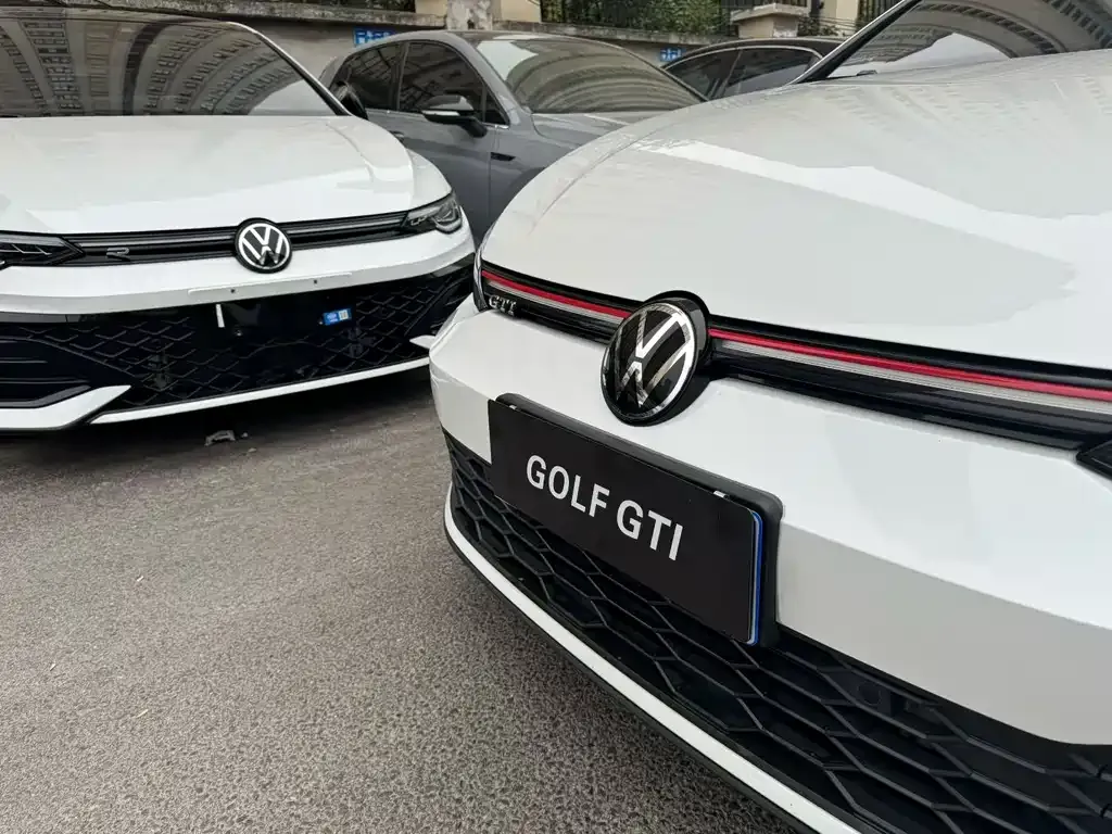 Volkswagen Golf GTI 2023 из CN, фото 9