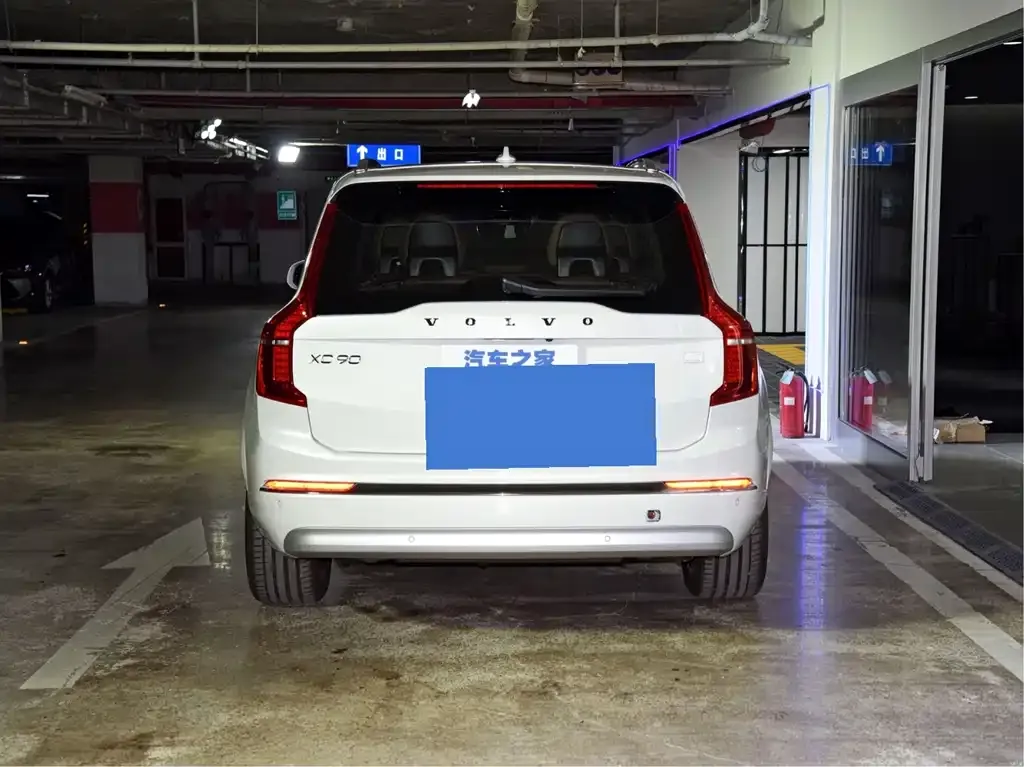 Volvo XC90 2022 из CN, фото 2