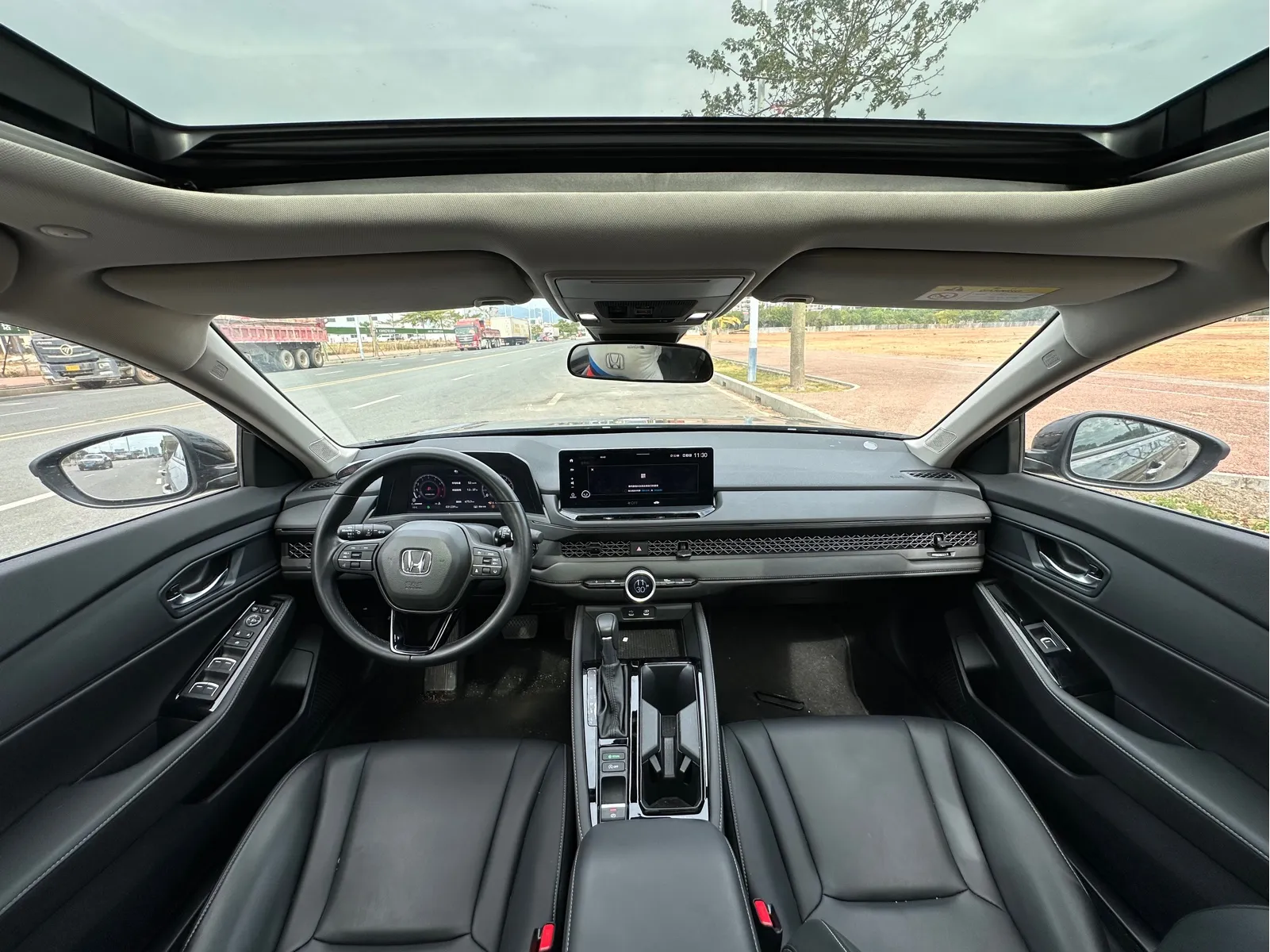 Honda Accord 2023 из CN, фото 4