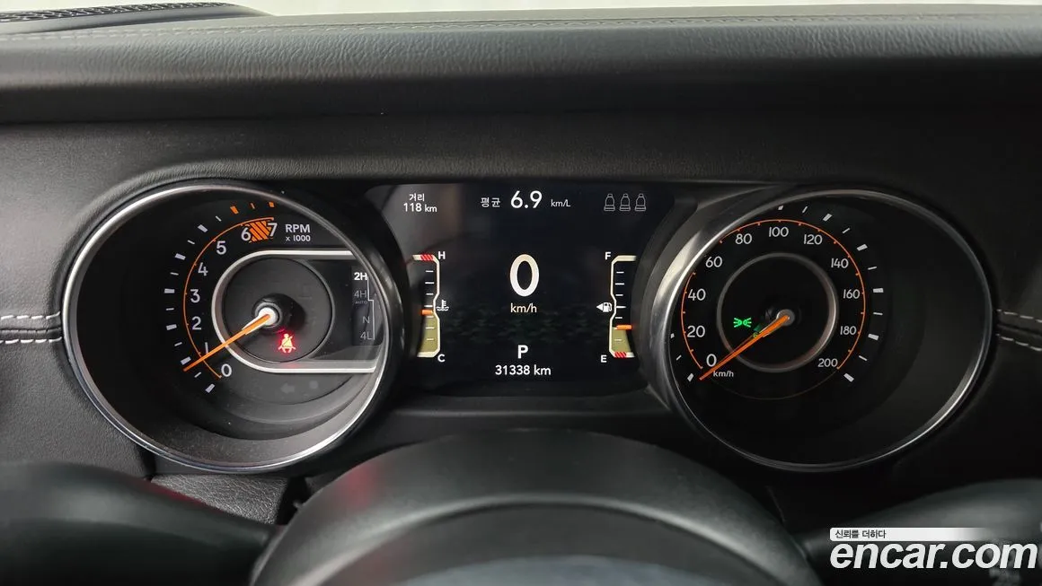 Jeep Wrangler 2023 из KR, фото 8