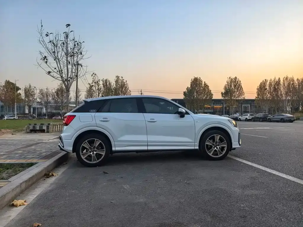 Audi Q2L 2022 из CN, фото 6
