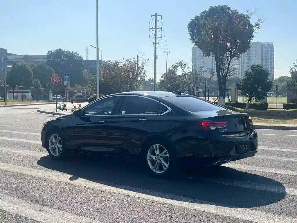 Buick Regal — фото 8