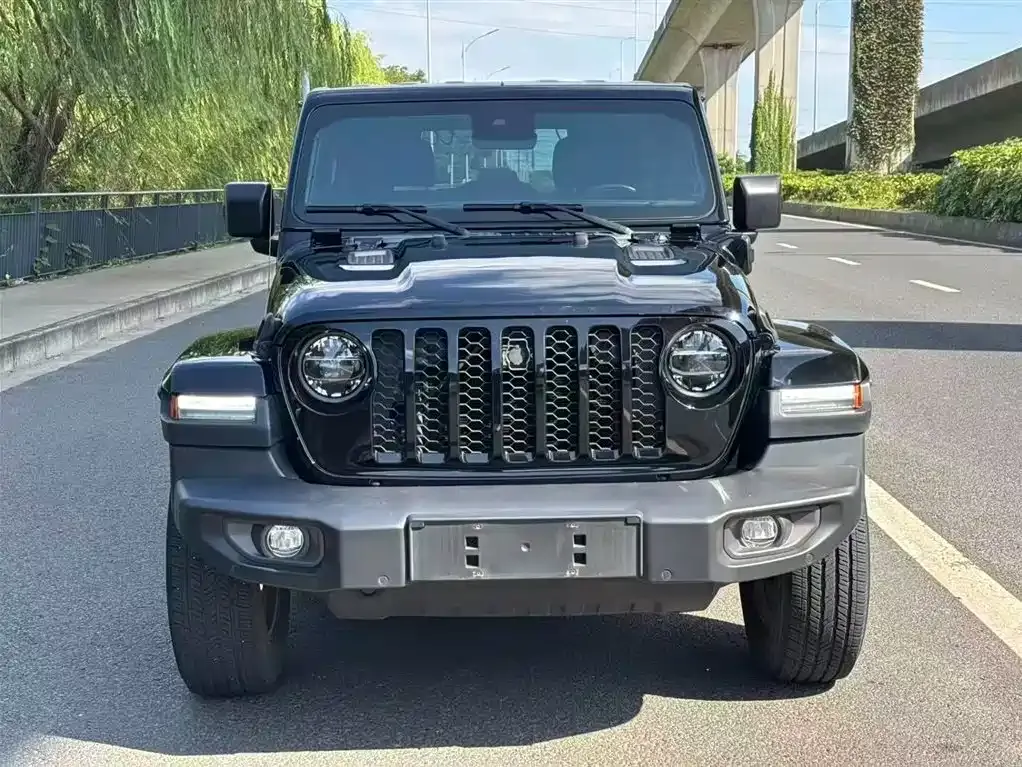 Jeep Wrangler PHEV 2022 из CN, фото 2