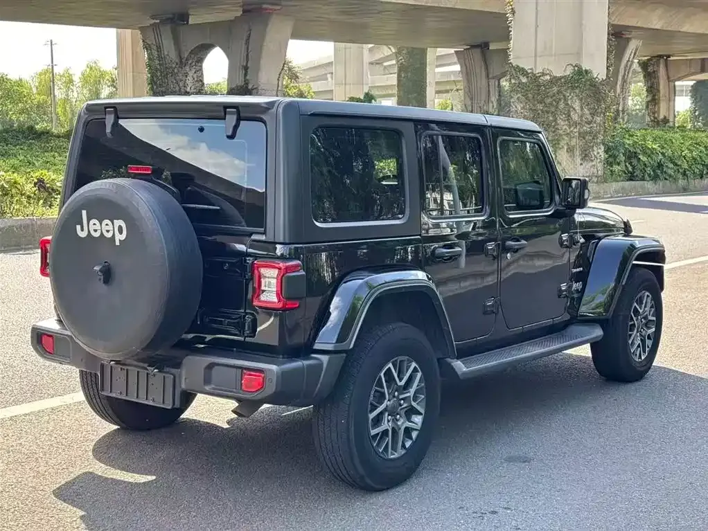 Jeep Wrangler PHEV 2022 из CN, фото 4