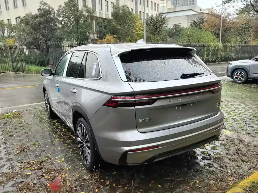 Geely Xingyue L — фото 10