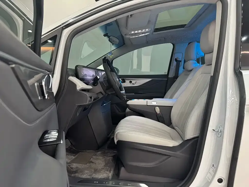 Buick GL8 2025 из CN, фото 6