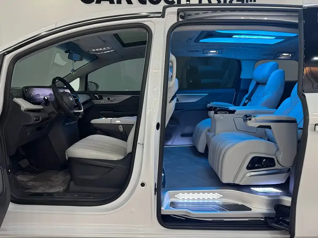 Buick GL8 2025 из CN, фото 8