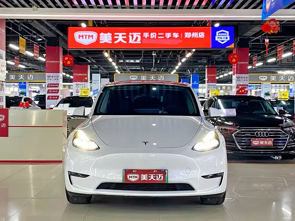 Tesla Model Y 2023 из CN, фото 2
