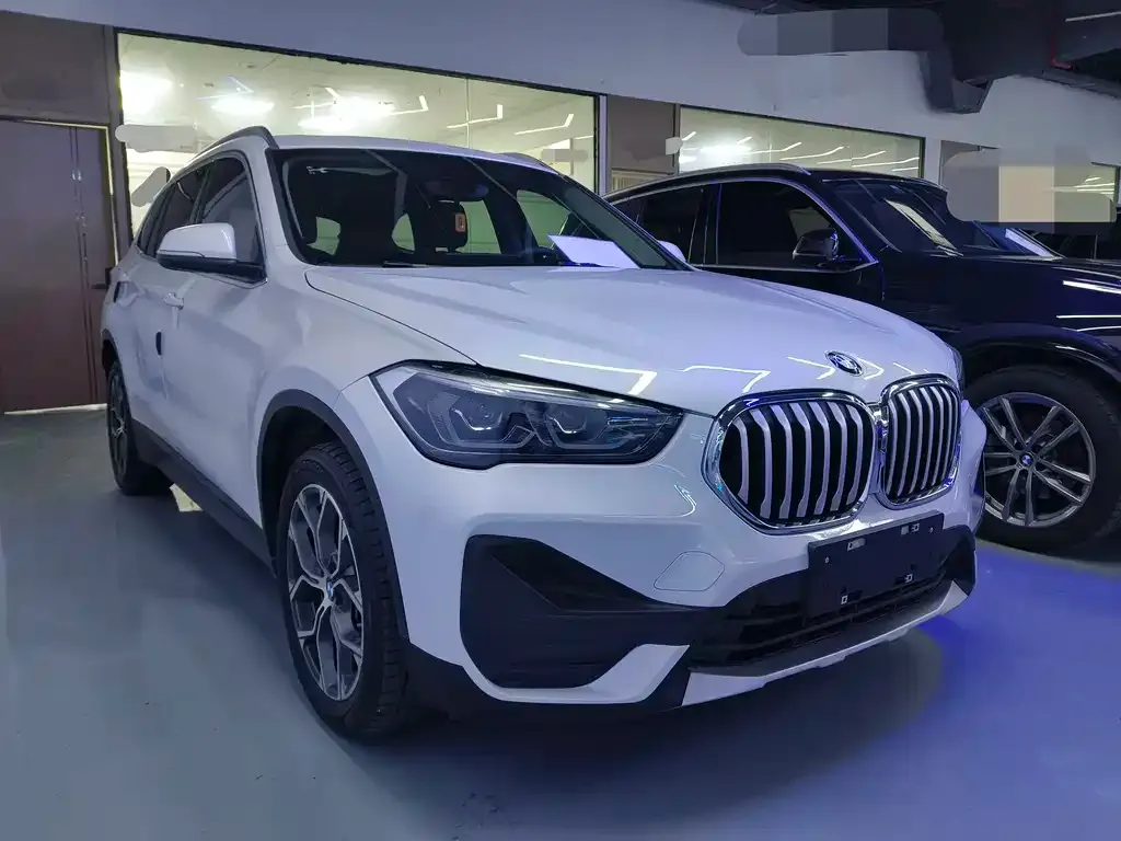 BMW X1 2021 из CN, фото 3