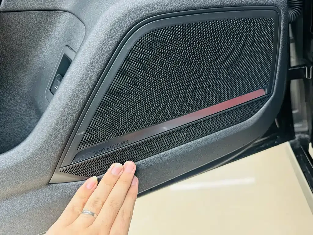 Audi A7L 2024 из CN, фото 7