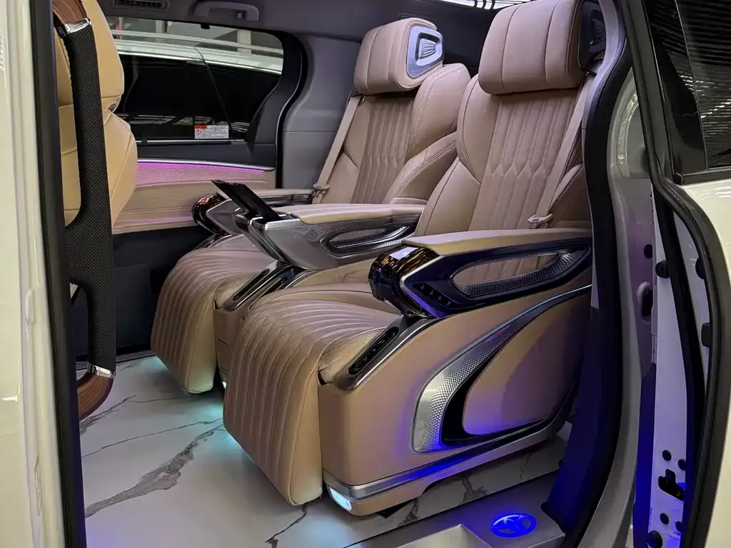 Toyota Sienna 2025 из CN, фото 5