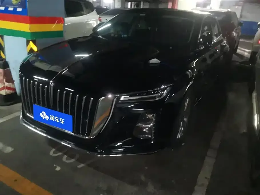 Hongqi H5 — фото 1