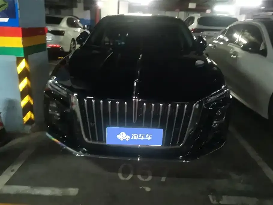 Hongqi H5 — фото 2