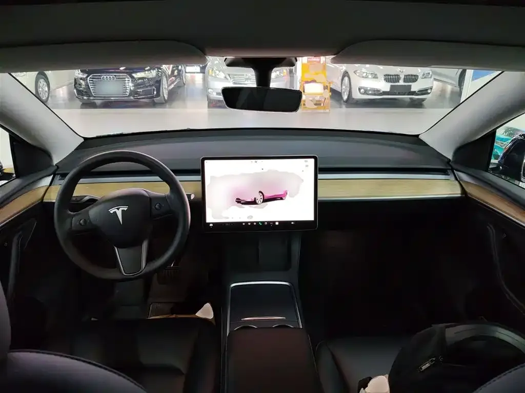 Tesla Model Y 2023 из CN, фото 10