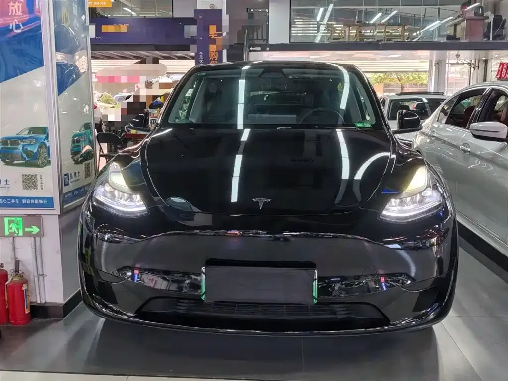 Tesla Model Y 2023 из CN, фото 3