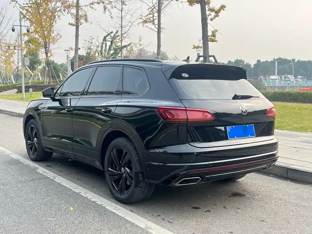 Volkswagen Touareg 2023 из CN, фото 6