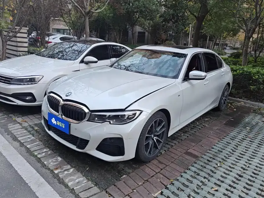 BMW 3 Series 2021 из CN, фото 1