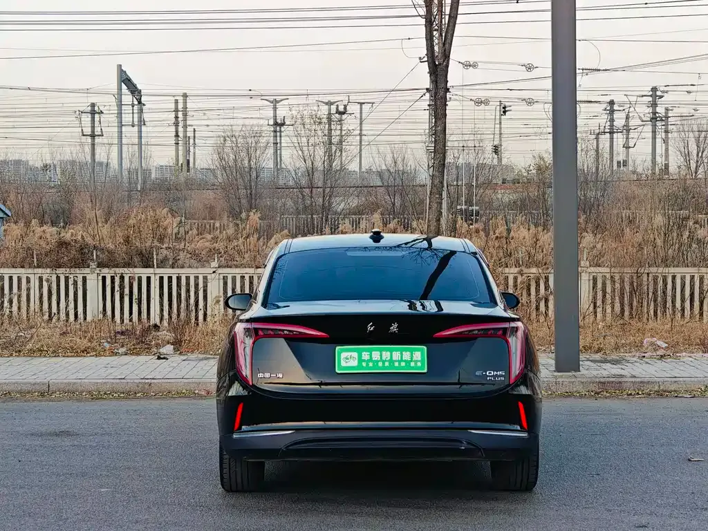 Hongqi E-QM5 — фото 5