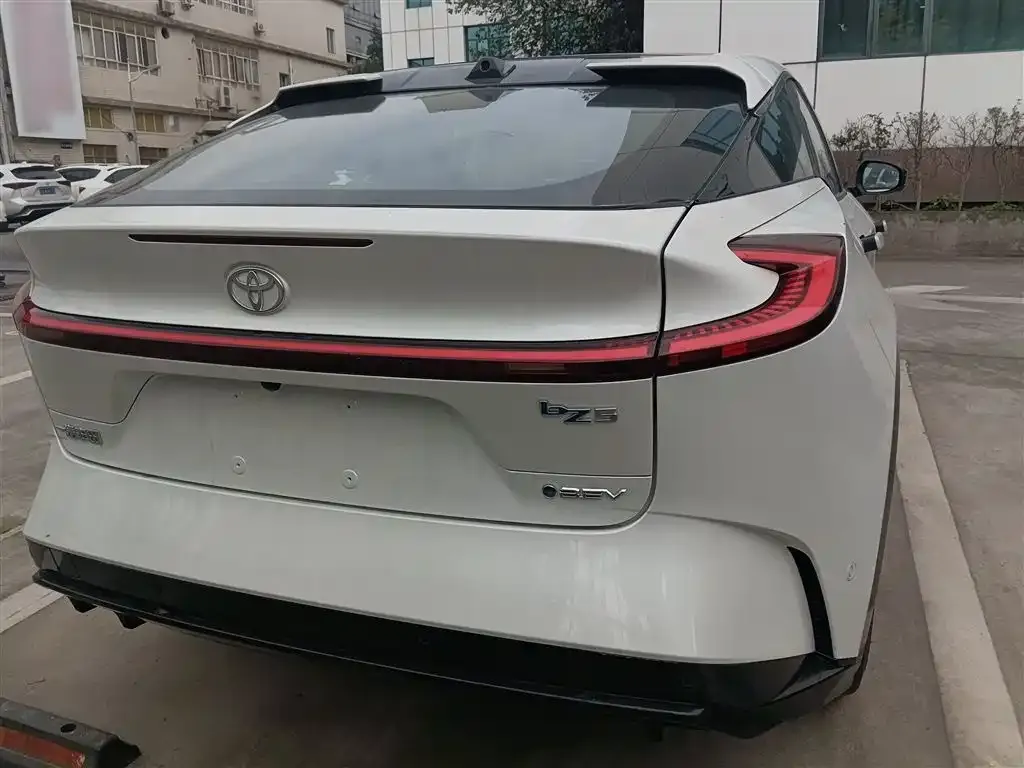 Toyota bZ5 2025 из CN, фото 6
