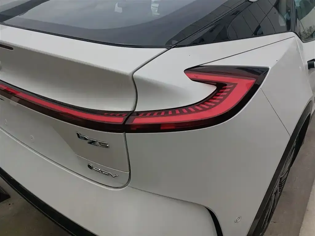 Toyota bZ5 2025 из CN, фото 8