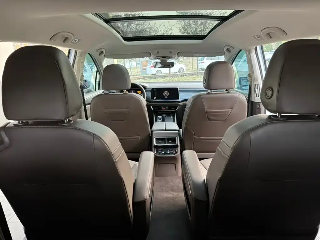 Volkswagen Viloran 2023 из CN, фото 7