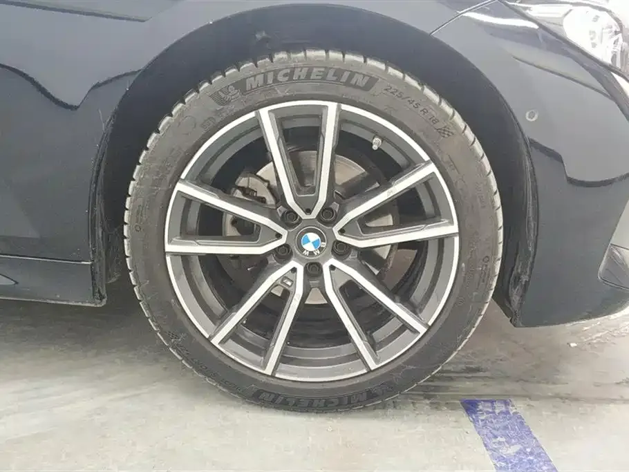 BMW 3 Series 2023 из CN, фото 6