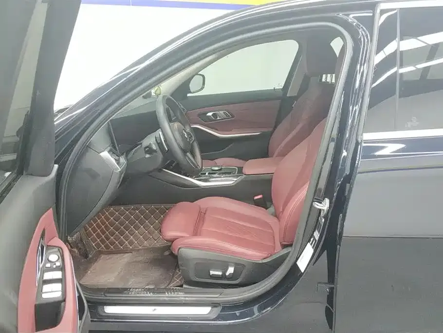 BMW 3 Series 2023 из CN, фото 9