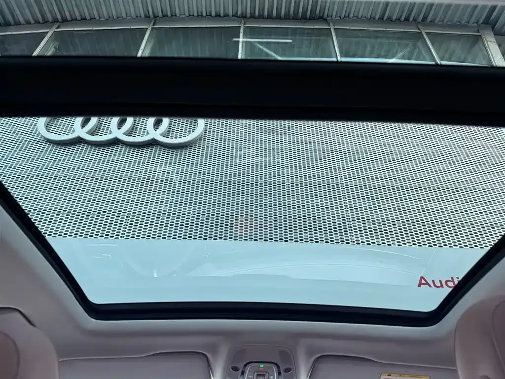 Audi Q7 — фото 2