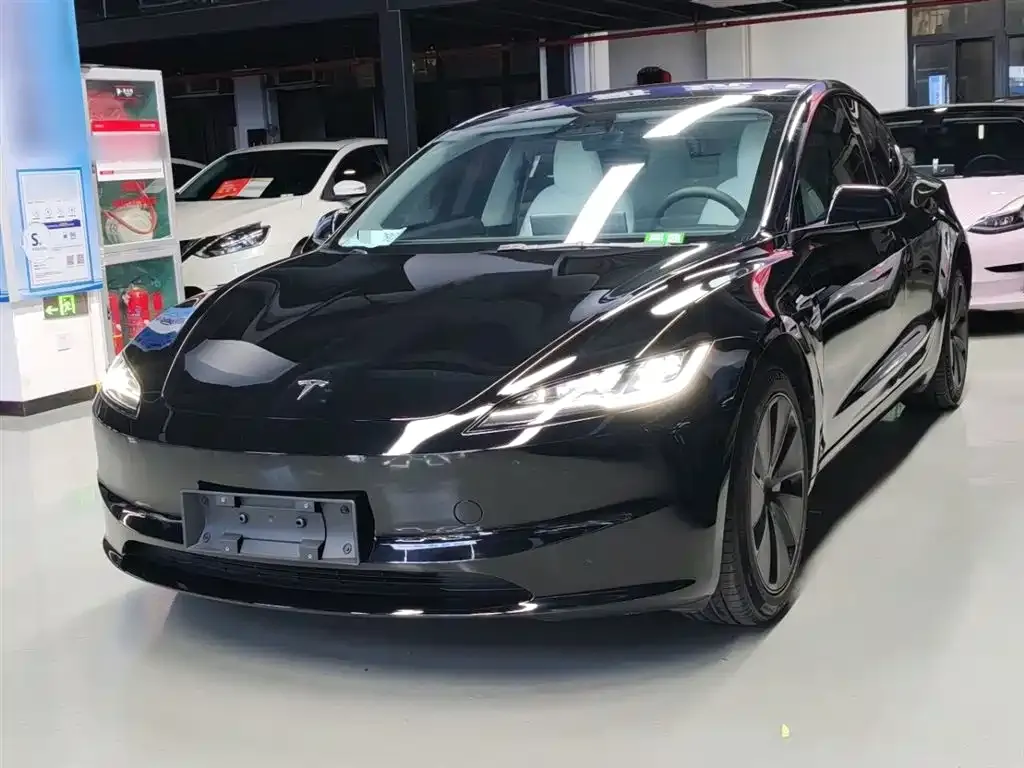 Tesla Model 3 2023 из CN, фото 1