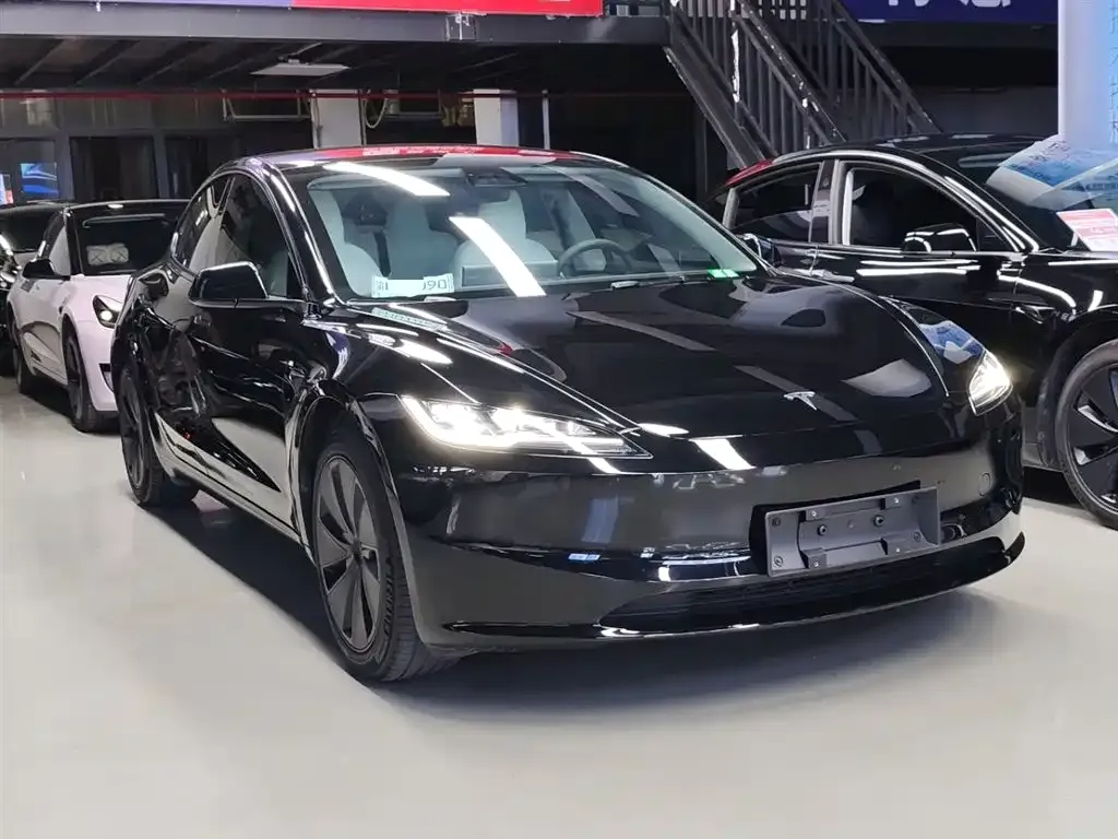 Tesla Model 3 2023 из CN, фото 4
