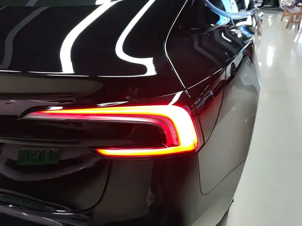 Tesla Model 3 2023 из CN, фото 8
