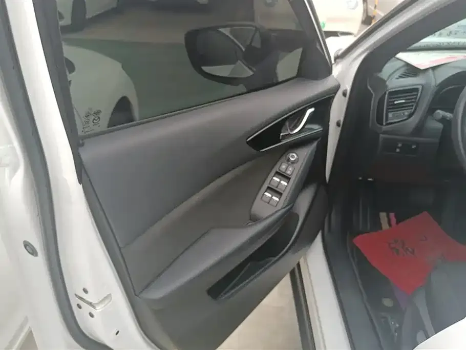 Mazda CX-4 2023 из CN, фото 7